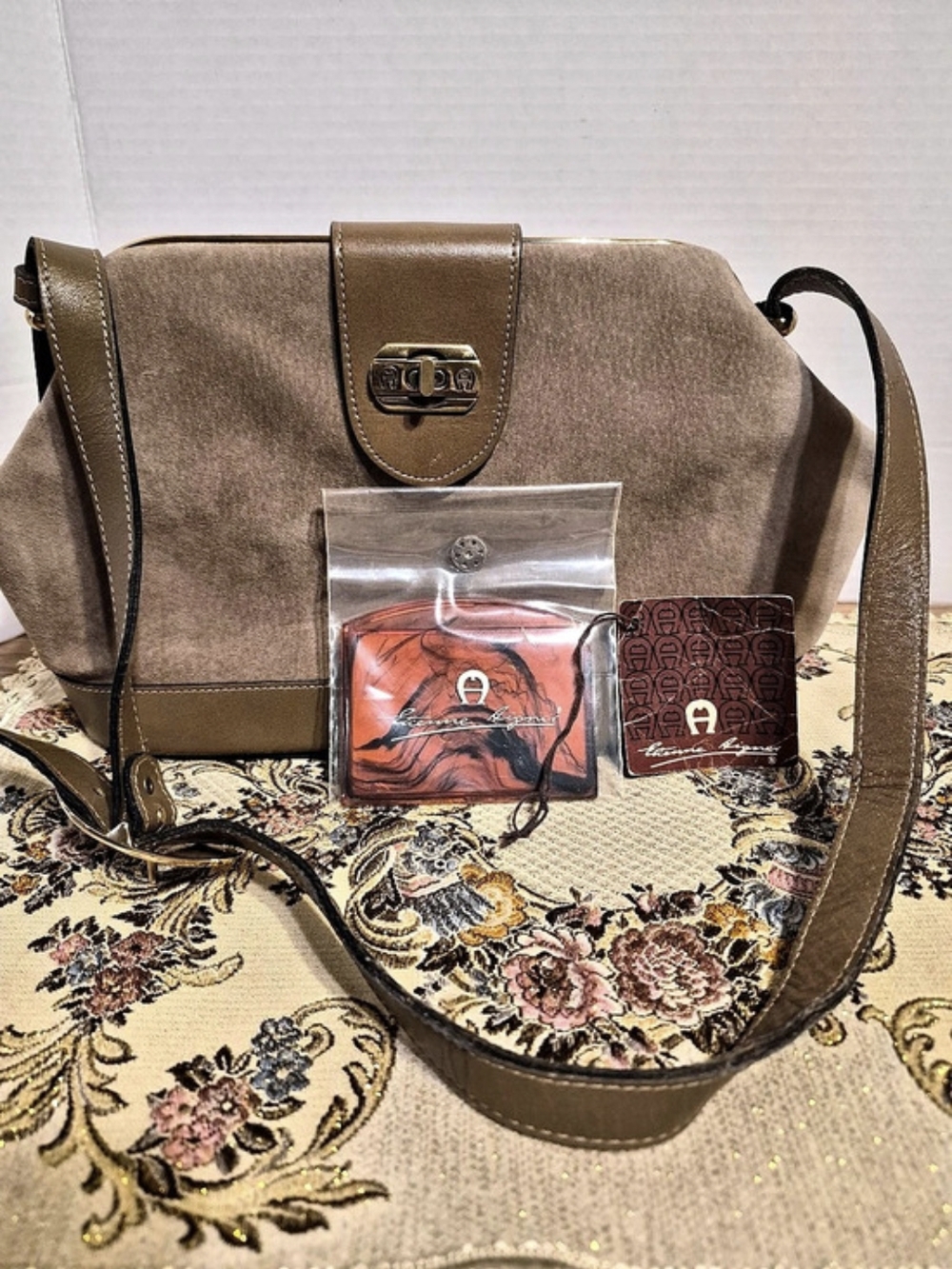 Vintage Etienne Aigner Brown Leather Shoulder Bag With Original Tag Promo Mirror
